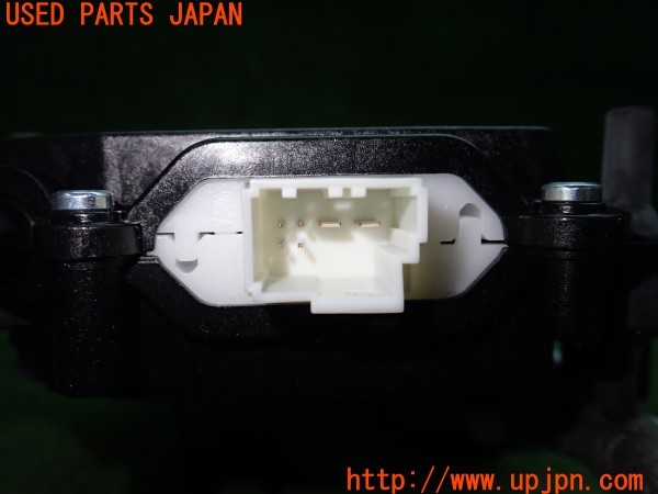 3UPJ=9232160566]BMW 320d ツーリング (3D20 F31)純正 バック ドアロックアクチュエーター 中古_4