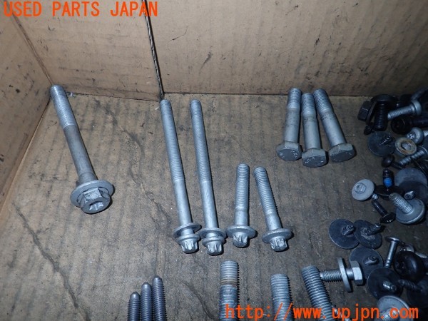 3UPJ=9232160720]BMW 320d ツーリング (3D20 F31)ネジ・ナット・ステー類 セット ジャンク_2