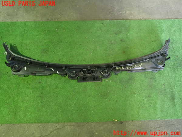 1UPJ-9232161190]BMW 320d ツーリング F31(3D20)カウルトップ 中古_4