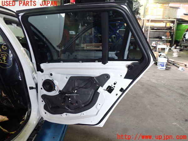 1UPJ-9232161290]BMW 320d ツーリング F31(3D20)右後ドア FUYAO M540 中古_3