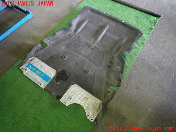 1UPJ-9232162170]BMW 320d ツーリング F31(3D20)エンジンアンダーカバー 中古_2