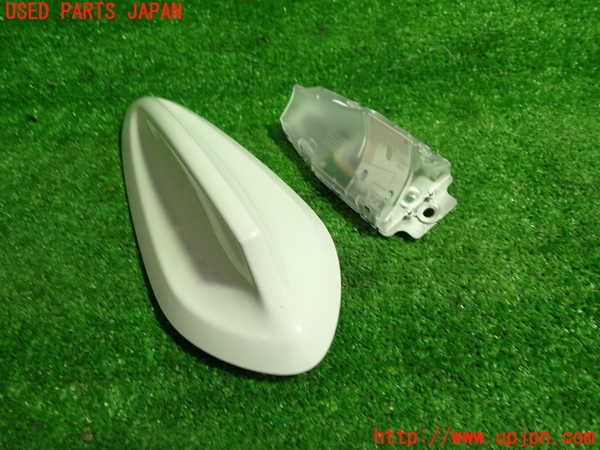 1UPJ-9232166550]BMW 320d ツーリング F31(3D20)アンテナ 中古_3
