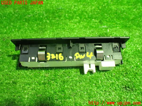 1UPJ-9232166309]BMW 320d ツーリング F31(3D20)スイッチ4 (レーンアシスト) 中古_2