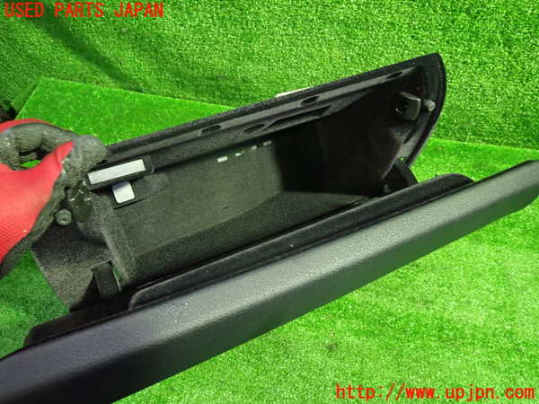 1UPJ-9232167516]BMW 320d ツーリング F31(3D20)グローブボックス1 中古_2
