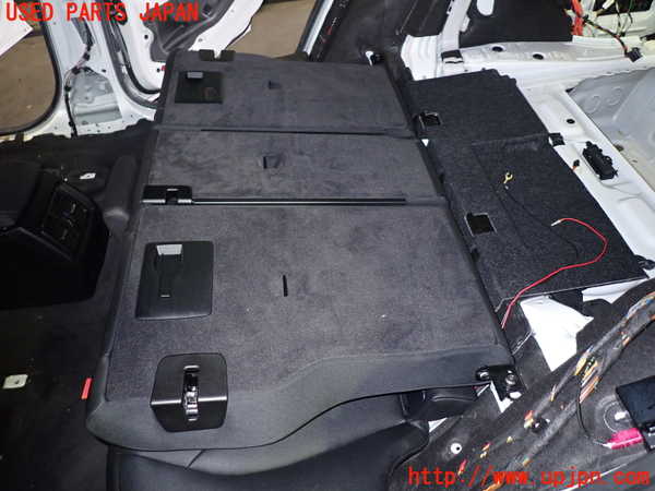 1UPJ-9232167385]BMW 320d ツーリング F31(3D20)リアシート 中古_4