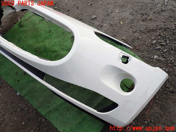 1UPJ-9232171010]マセラティ・グラントゥーリズモ(MGT)フロントバンパー ジャンク部品取り_2