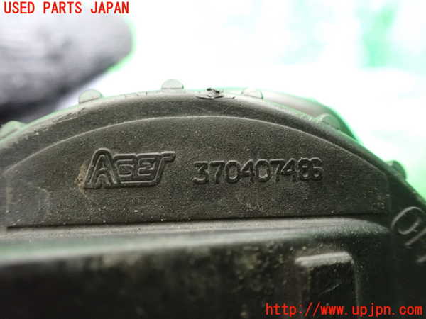 1UPJ-9232171180]マセラティ・グラントゥーリズモ(MGT)右フォグ 中古_4