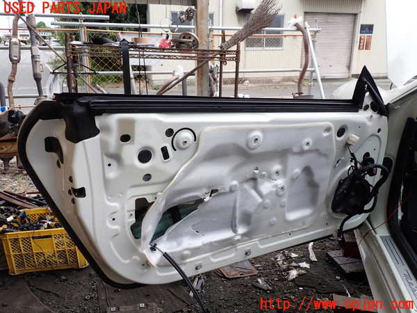 1UPJ-9232171260]マセラティ・グラントゥーリズモ(MGT)左ドア M3250 中古_4