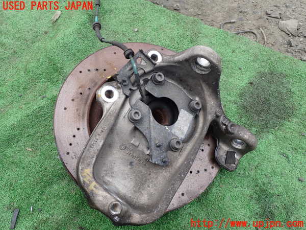 1UPJ-9232174295]マセラティ・グラントゥーリズモ(MGT)左フロントナックルハブ 中古_2