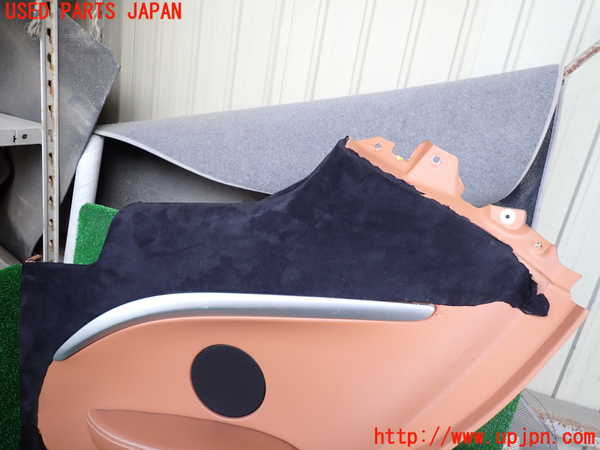 1UPJ-9232177675]マセラティ・グラントゥーリズモ(MGT)右リアピラートリム 中古_2