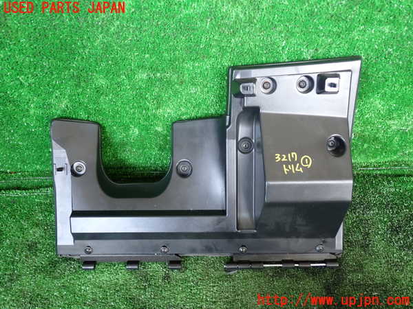 1UPJ-9232177691]マセラティ・グラントゥーリズモ(MGT)内装トリム類1 中古_2