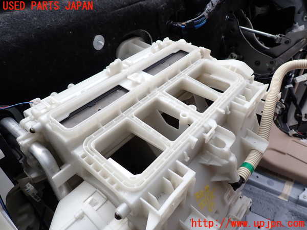 1UPJ-9232186081]ヴェルファイアハイブリッド(ATH20W)エバポレーター1 中古_2