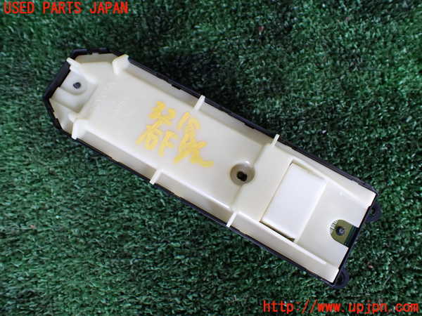 1UPJ-9232186240]ヴェルファイアハイブリッド(ATH20W)右前パワーウィンドウスイッチ 中古_2