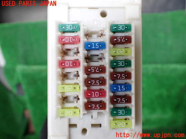 1UPJ-9232186741]ヴェルファイアハイブリッド(ATH20W)ヒューズボックス1 中古_4