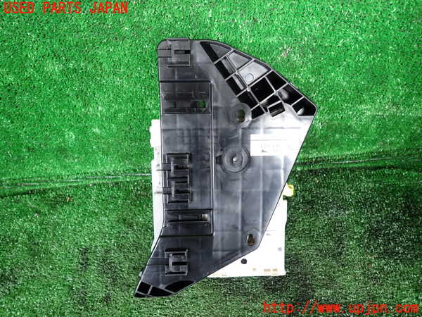 1UPJ-9232186742]ヴェルファイアハイブリッド(ATH20W)ヒューズボックス2 中古_2