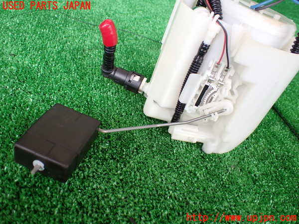 1UPJ-9232192510]８６(BRZ)(ZN6)燃料ポンプ 中古_2