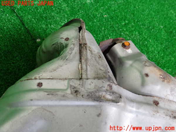 1UPJ-9232192661]８６(BRZ)(ZN6)触媒1 中古_3