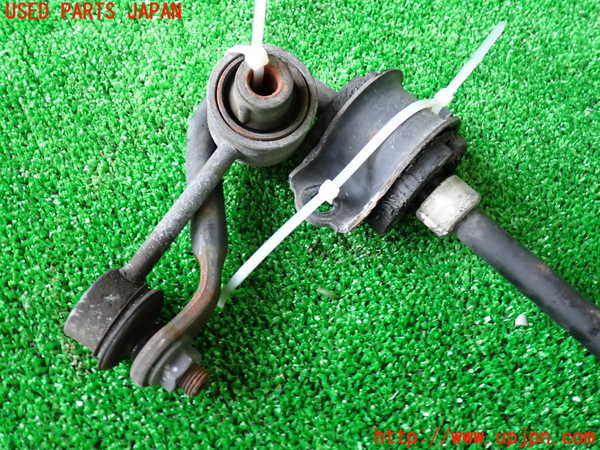 1UPJ-9232195445]８６(BRZ)(ZN6)リアスタビライザー 中古_2