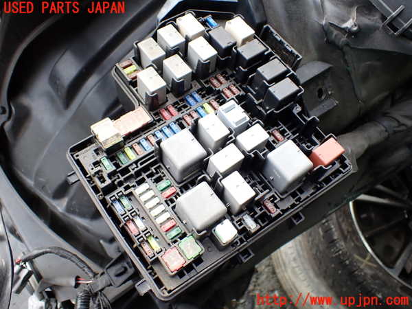 1UPJ-9232196741]８６(BRZ)(ZN6)ヒューズボックス1 中古_2