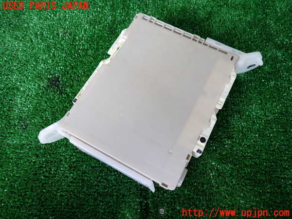 1UPJ-9232196742]８６(BRZ)(ZN6)ヒューズボックス2 中古_2