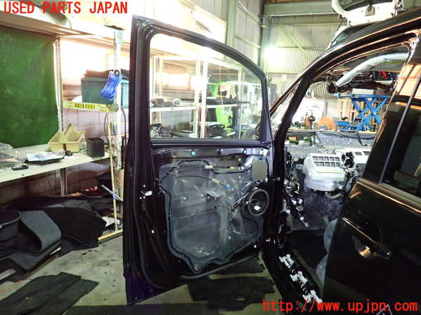 1UPJ-9232201260]デリカD：5(CV1W)左前ドア M2H3 中古_5