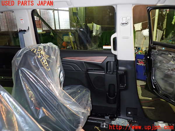 1UPJ-9232201320]デリカD：5(CV1W)左後ドア M31Q8 中古_5