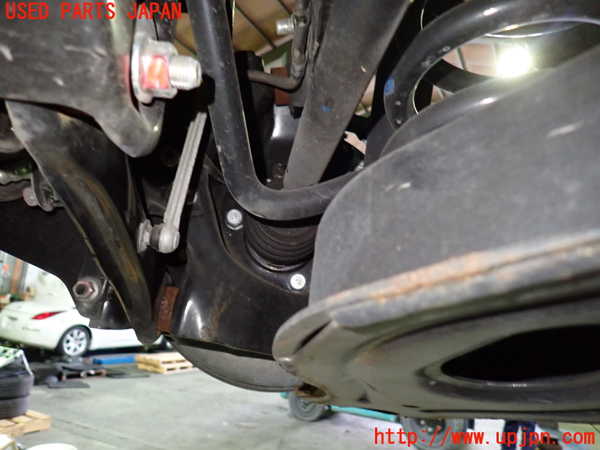 1UPJ-9232204300]デリカD：5(CV1W)右リアナックルハブ 中古_2