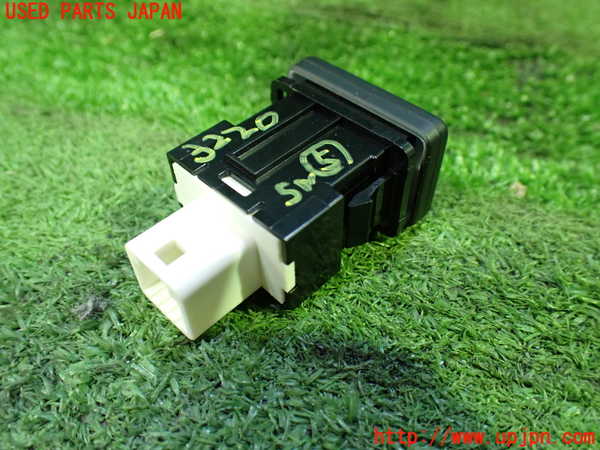 1UPJ-9232206310]デリカD：5(CV1W)スイッチ5 (アイドリングストップOFF) 中古_2