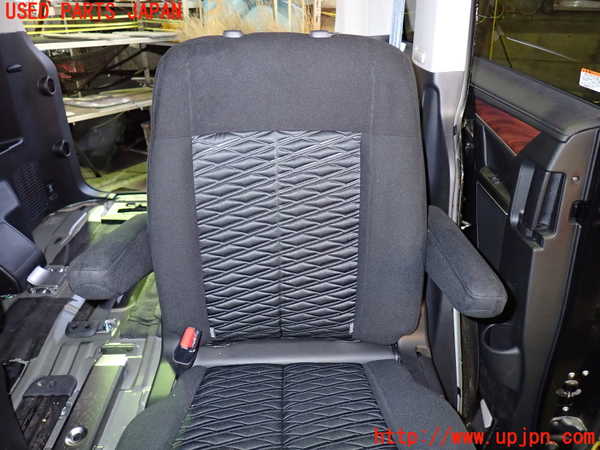 1UPJ-9232207175]デリカD：5(CV1W)左2列目シート 中古_2