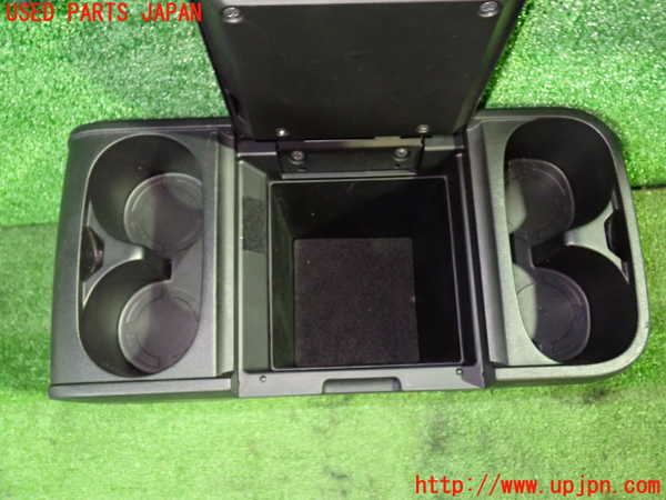 1UPJ-9232207540]デリカD：5(CV1W)センターコンソール 中古_2