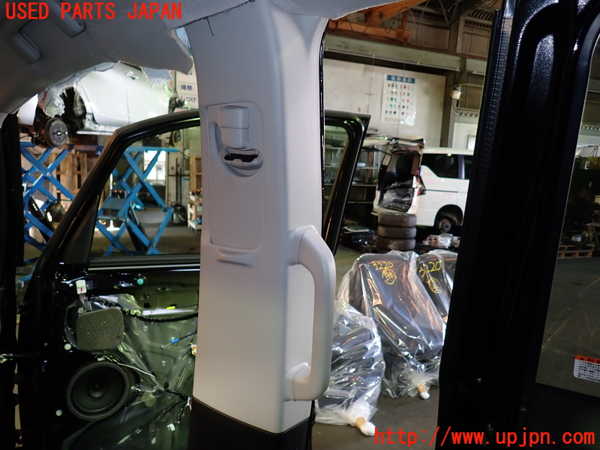 1UPJ-9232207665]デリカD：5(CV1W)右センターピラートリム 中古_4