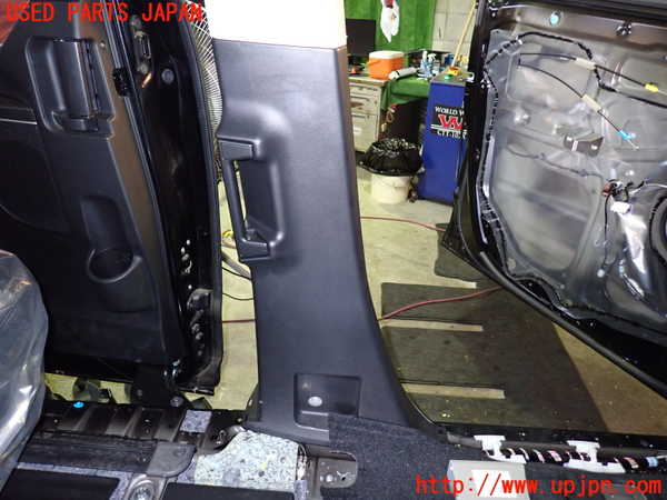1UPJ-9232207670]デリカD：5(CV1W)左センターピラートリム 中古_3