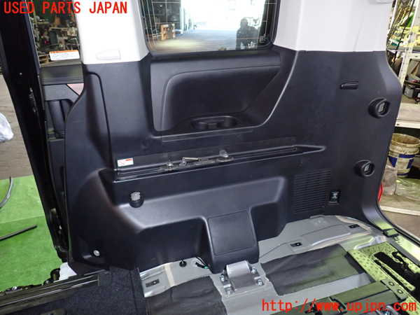 1UPJ-9232207675]デリカD：5(CV1W)右リアピラートリム 中古_4