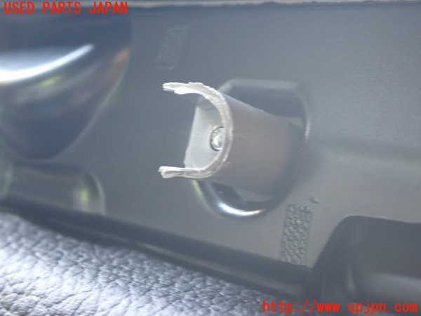 1UPJ-9232211264]BMW X3(WY20 F25)左前ドア内張り 中古_4