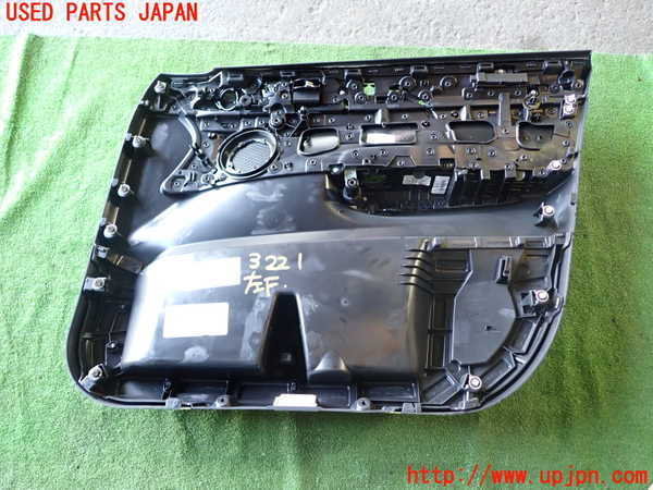 1UPJ-9232211264]BMW X3(WY20 F25)左前ドア内張り 中古_5