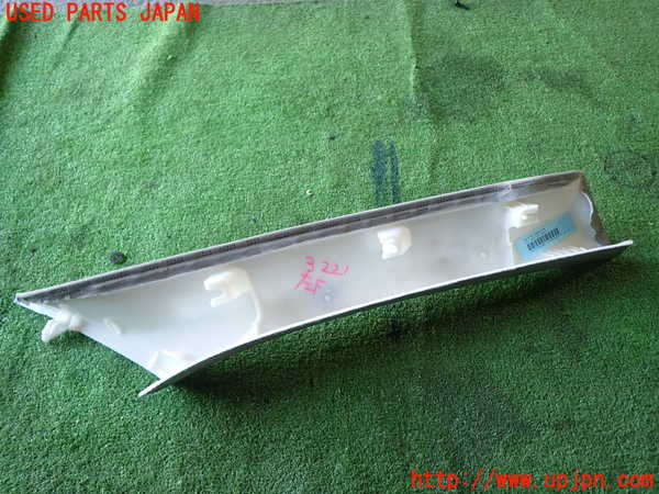 1UPJ-9232217660]BMW X3(WY20 F25)左フロントピラートリム 中古_4