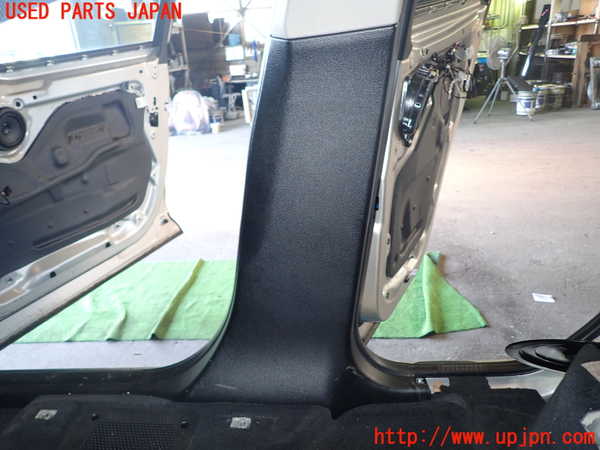 1UPJ-9232217665]BMW X3(WY20 F25)右センターピラートリム 中古_3