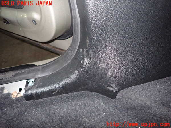 1UPJ-9232217670]BMW X3(WY20 F25)左センターピラートリム 中古_4