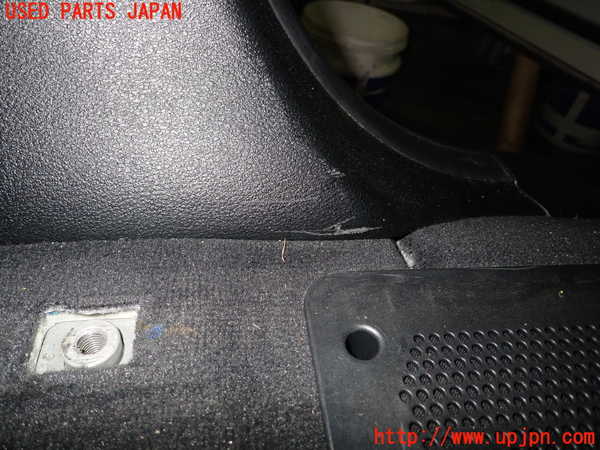 1UPJ-9232217670]BMW X3(WY20 F25)左センターピラートリム 中古_5