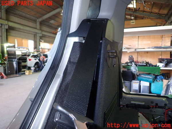 1UPJ-9232217155]BMW X3(WY20 F25)右2列目シートベルト 中古_2