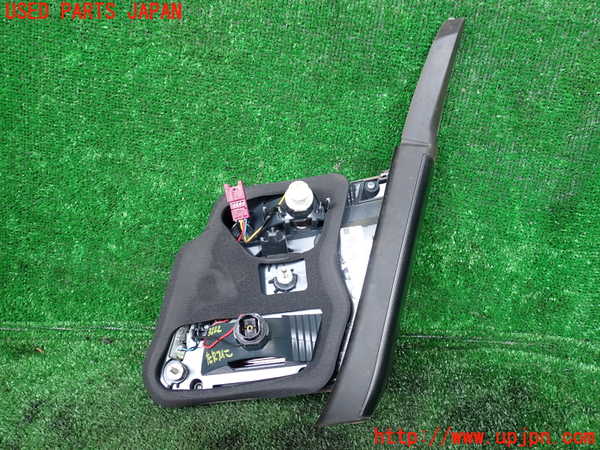 1UPJ-9232221552]BMW アクティブハイブリッド7(AH7)(YA30) F04左リアフィニッシャー 中古_2