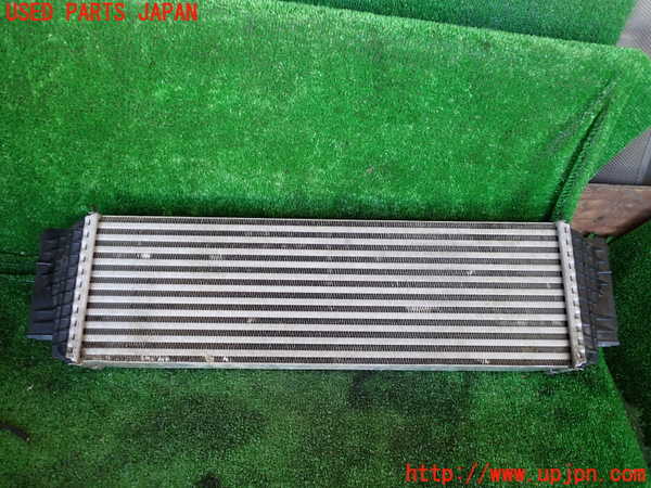 1UPJ-9232222451]BMW アクティブハイブリッド7(AH7)(YA30) F04インタークーラー1 中古_2