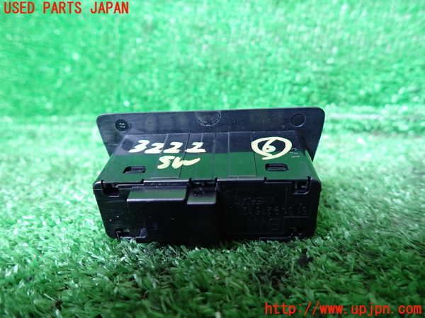 1UPJ-9232226311]BMW アクティブハイブリッド7(AH7)(YA30) F04スイッチ6 (トランクオープナー ロック) 中古_2