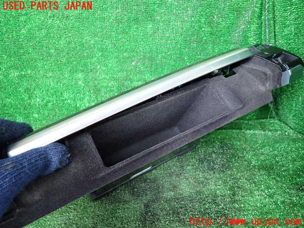 1UPJ-9232227516]BMW アクティブハイブリッド7(AH7)(YA30) F04グローブボックス1 中古_2