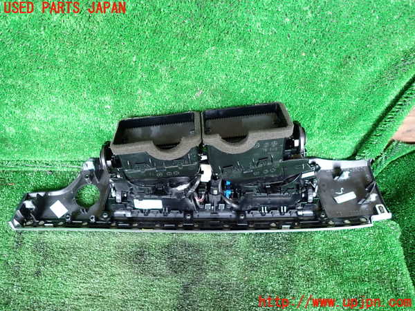 1UPJ-9232227526]BMW アクティブハイブリッド7(AH7)(YA30) F04エアコン吹き出し口1 (真中) 中古_3