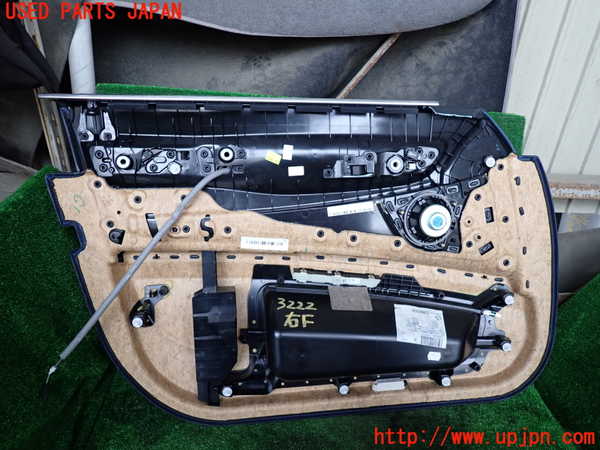 1UPJ-9232221234]BMW アクティブハイブリッド7(AH7)(YA30) F04右前ドア内張り 中古_4