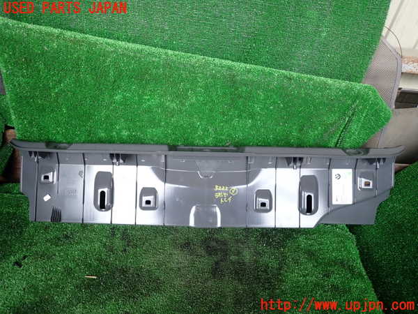 1UPJ-9232227773]BMW アクティブハイブリッド7(AH7)(YA30) F04ラゲッジトレイ3 中古_2