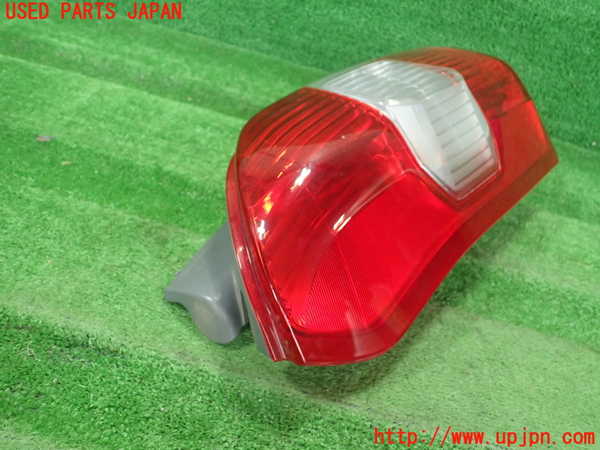 1UPJ-9232231536]プロボックス バン ハイブリッド(NHP160V)左テールランプ 中古_2
