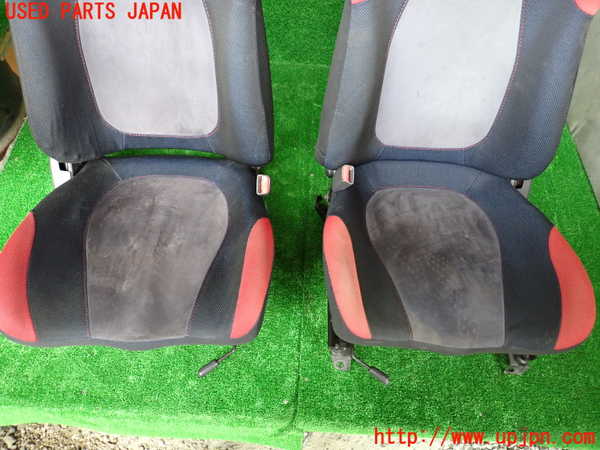 1UPJ-9232247011]インプレッサ F型 WRX-STi(GC8)シートセット (1列目 運転席＆助手席) 中古_3