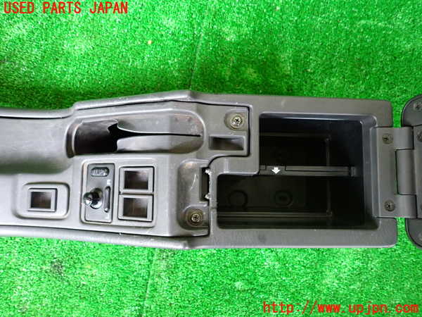 1UPJ-9232247540]インプレッサ F型 WRX-STi(GC8)センターコンソール 中古_2